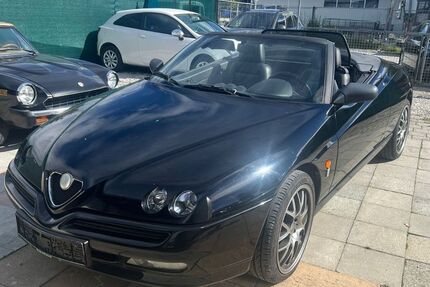 Alfa Romeo Spider 108.832 km 3.999 € München 81829