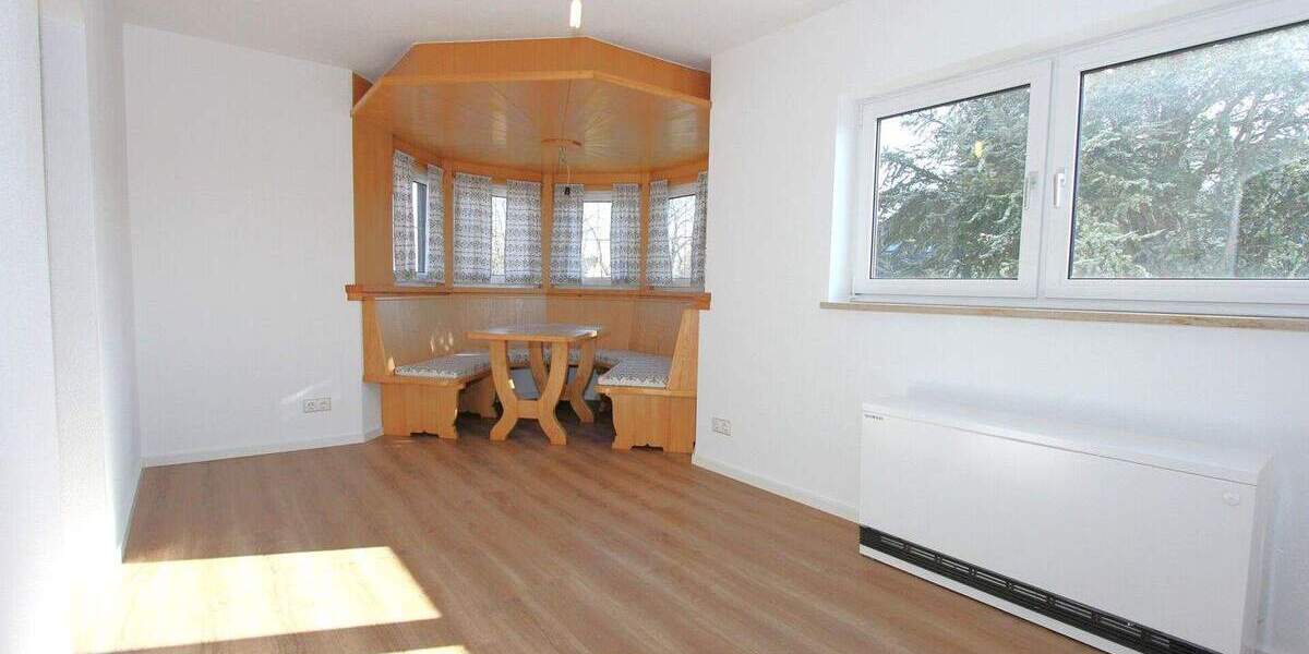 Etagenwohnung Gilching Geisenbrunn - 2 Zimmer, 83 m&sup2;, 1.470&euro; | Angebot:25908917