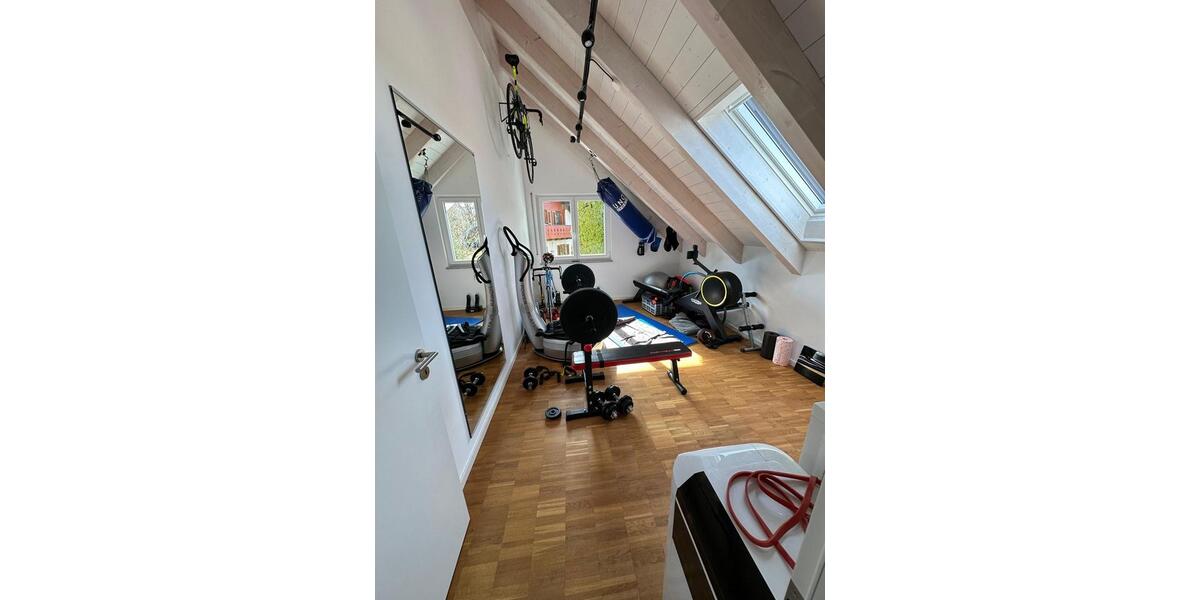 Dachgeschoßwohnung Gauting - 4 Zimmer, 116 m&sup2;, 1.790&euro; | Angebot:25649101