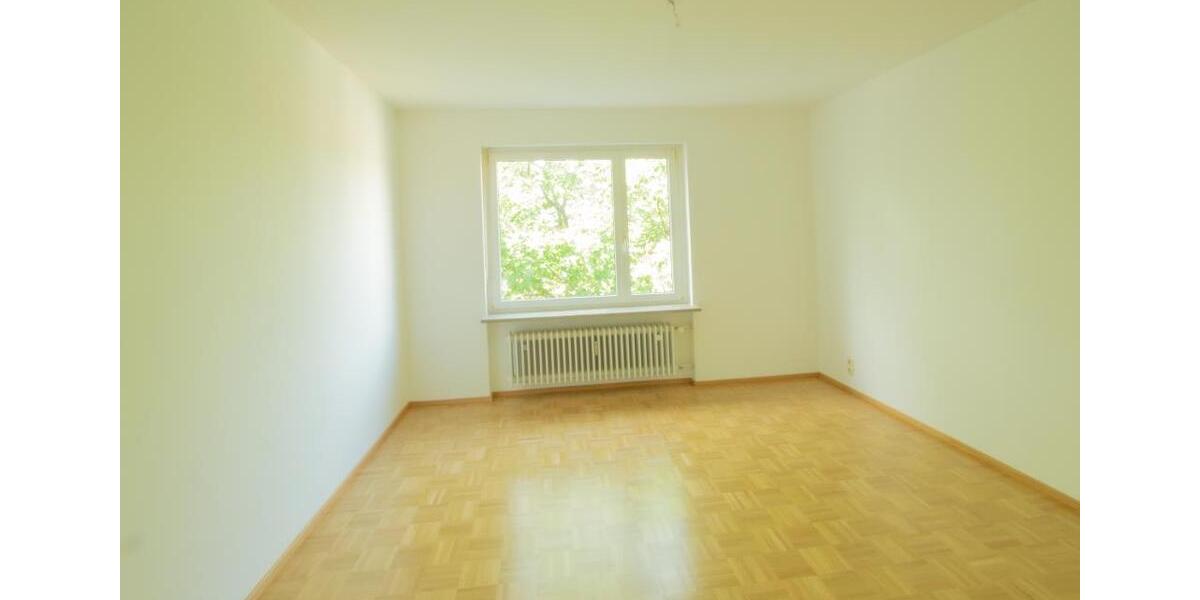 Etagenwohnung Gauting - 3 Zimmer, 83 m&sup2;, 1.400&euro; | Angebot:24875645