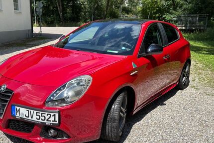 Alfa Romeo Giulietta 67.000 km 14.850 &euro; München 80799