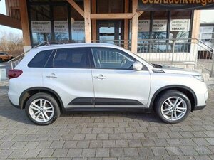 Suzuki Vitara 1.4 Boost 5D A/T Comfort+ Allgrip 102.576 km 15.660 &euro; Höhenkirchen-Siegertsbrun 85635