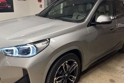 BMW iX1 18.900 km 39.600 &euro; Neubiberg 85579