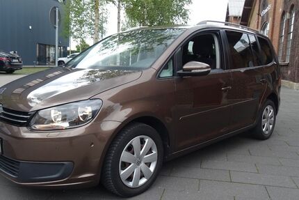 VW Touran 87.000 km 11.500 &euro; München 81249