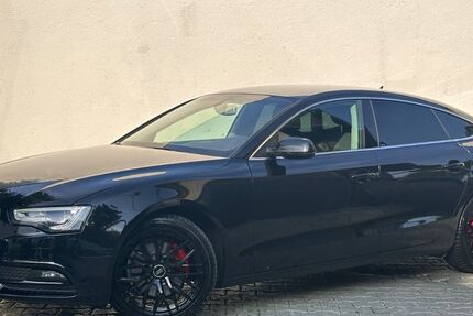 Audi A5 177.000 km 12.990 &euro; München 81243
