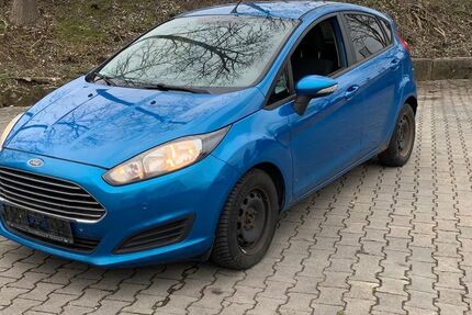 Ford Fiesta 245.971 km 2.499 &euro; München 81243