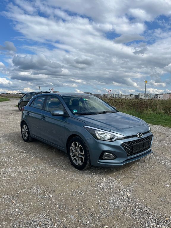 i20