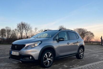 Peugeot 2008 41.000 km 12.500 &euro; München 81539