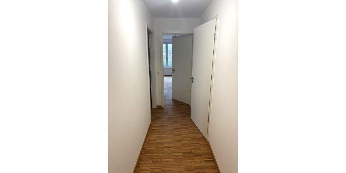 Etagenwohnung Markt Schwaben - 3 Zimmer, 82 m&sup2;, 1.650&euro; | Angebot:25698392