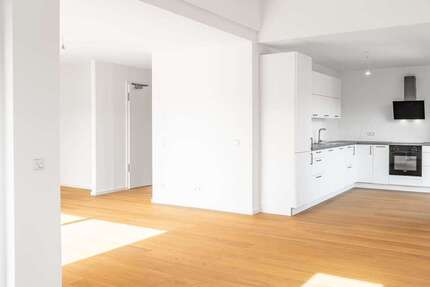 Wohnung zum Mieten in München 3.750 € 138 m² 3 zimmer