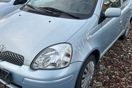 Toyota Yaris 137.000 km 2.499 &euro; Kirchheim 85551