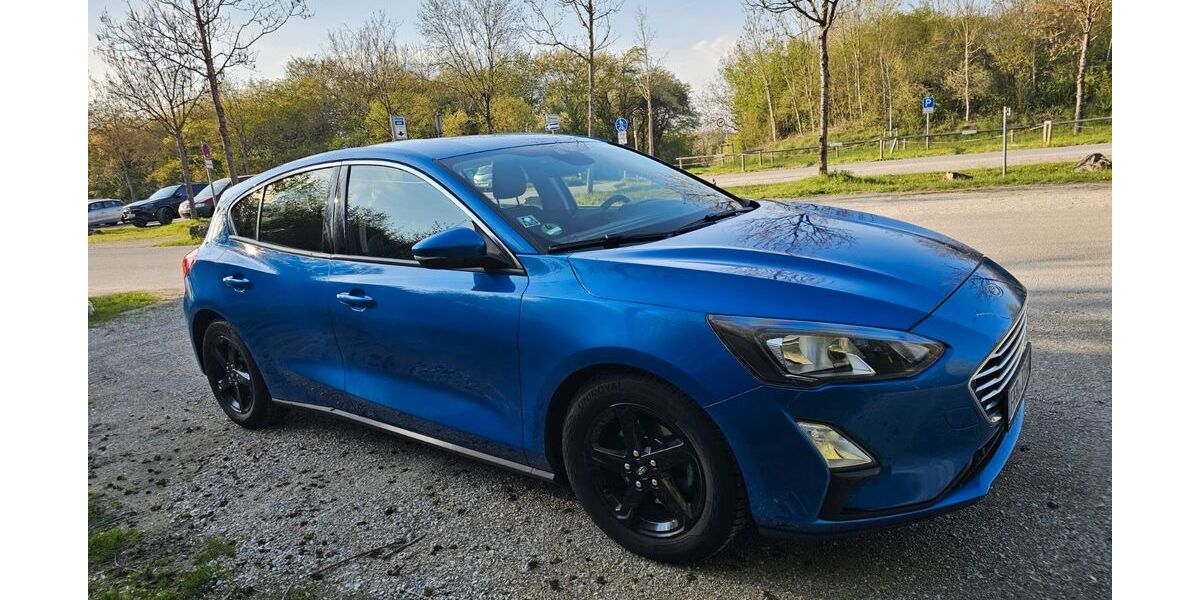 Ford Focus 171.800 km 9.489 &euro; Fürstenfeldbruck 82256