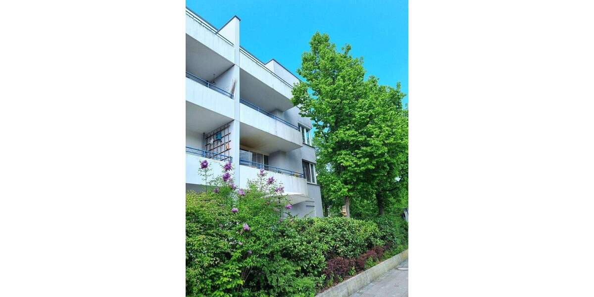 Sofort verfügbar! - Schöne, helle 2-Zimmer-Wohnung mit Tageslichtbad und Balkon sowie Tiefgarage 2 zimmer