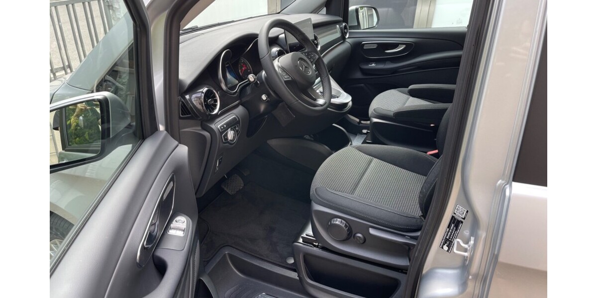 Mercedes-Benz EQV 16.000 km 45.990 &euro; München 80313