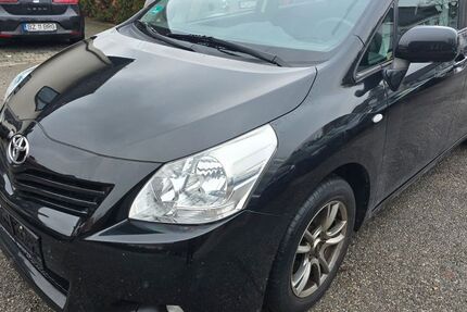Toyota Verso 156.000 km 3.490 € München, Pasing-Obermenzing 81247