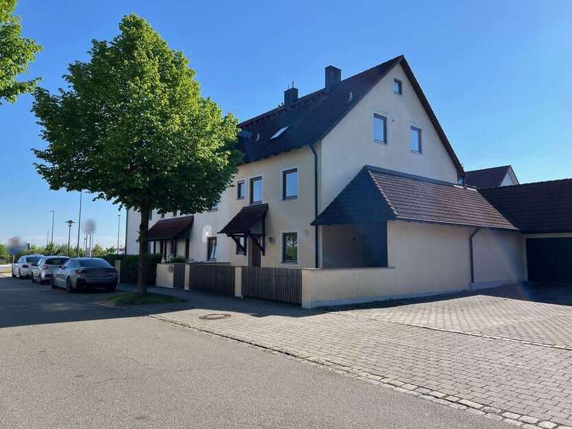 Haus zum Kaufen in Hallbergmoos 850.000 € 195 m²