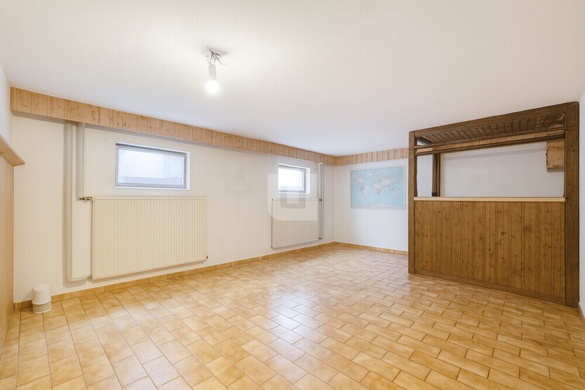 WINDISCH ImmobilieN - DHH in zentraler Lage mit großem Grundstück - für den Käufer provisionsfrei!