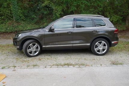 VW Touareg 136.500 km 22.490 &euro; München 81735