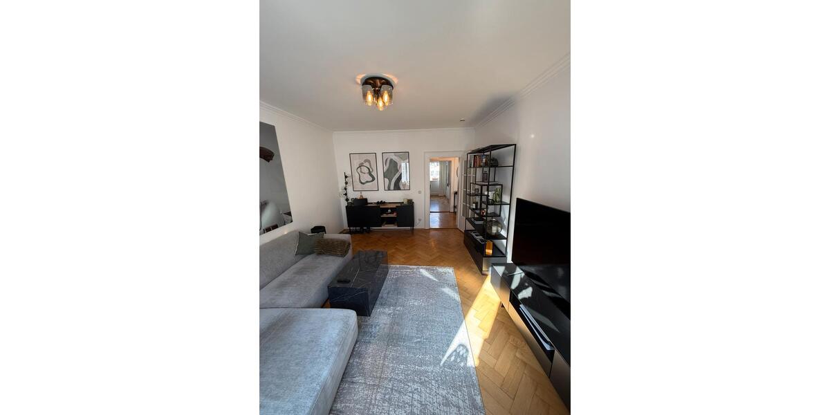 Etagenwohnung München Maxvorstadt - 2.5 Zimmer, 70 m&sup2;, 2.100&euro; | Angebot:25641007