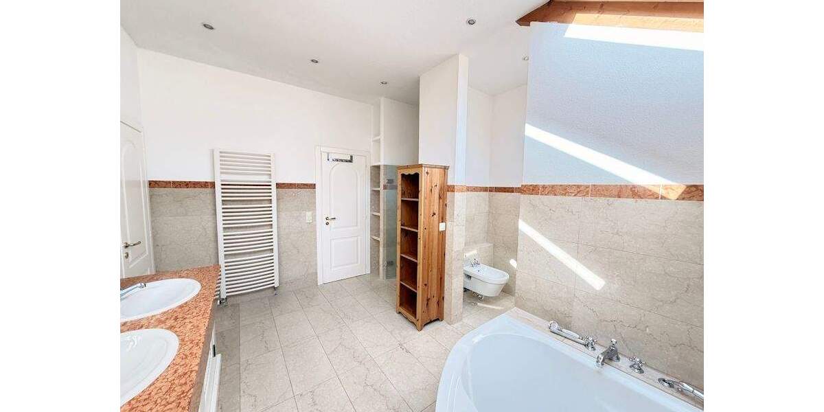 Einfamilienhaus Höhenkirchen-Siegertsbrunn Siegertsbrunn - 5 Zimmer, 191 m&sup2;, 1.590.000&euro; | Angebot:25695626