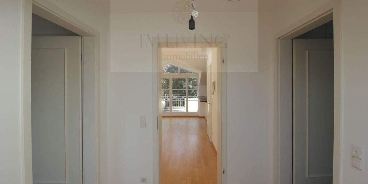 Etagenwohnung Unterhaching - 2 Zimmer, 93 m&sup2;, 1.750&euro; | Angebot:25688734