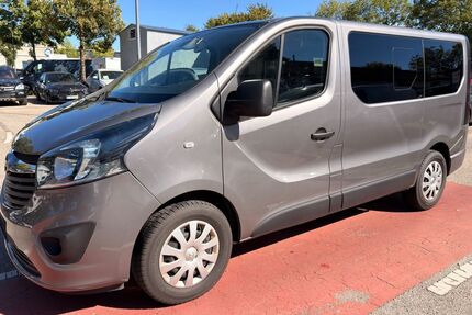 Opel Vivaro 94.000 km 13.900 &euro; München 81243