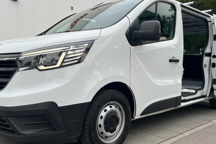Renault Trafic 77.669 km 22.790 &euro; München 81825