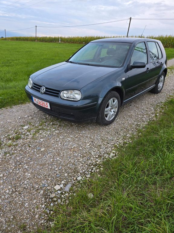 VW Golf 321.920 km 2.290 € Neuried 82061