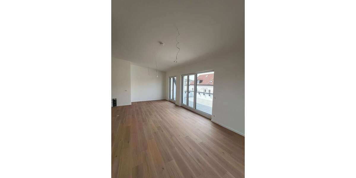 Etagenwohnung Germering Unterpfaffenhofen - 3 Zimmer, 94 m&sup2;, 2.050&euro; | Angebot:26394776