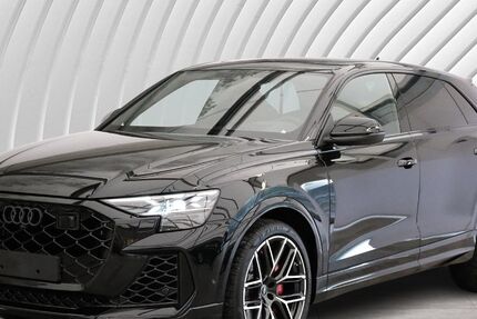 Audi RSQ8 2.000 km 143.990 € Unterschleißheim 85716