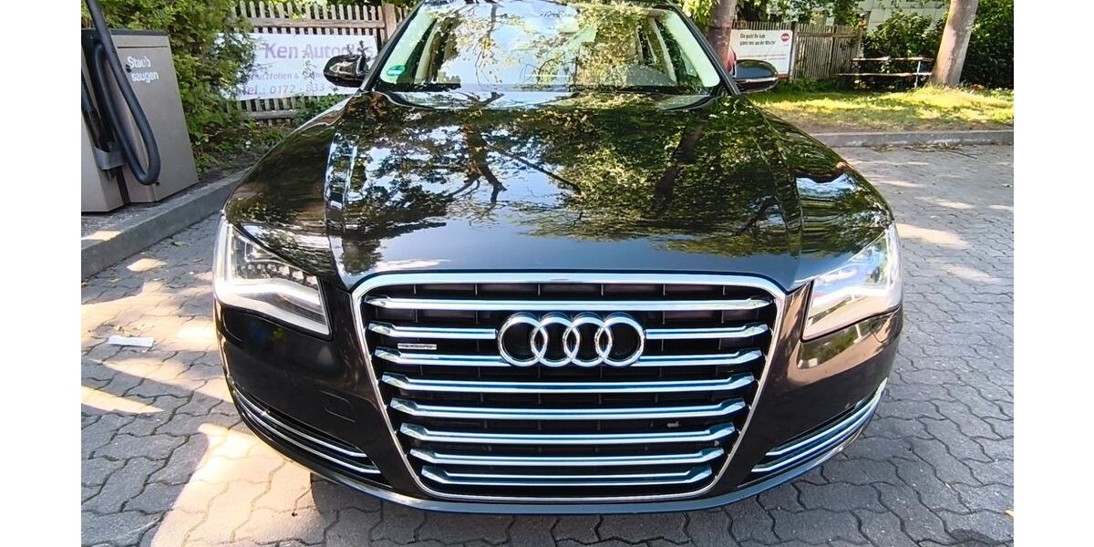 Audi A8 176.000 km 17.999 &euro; München 80686