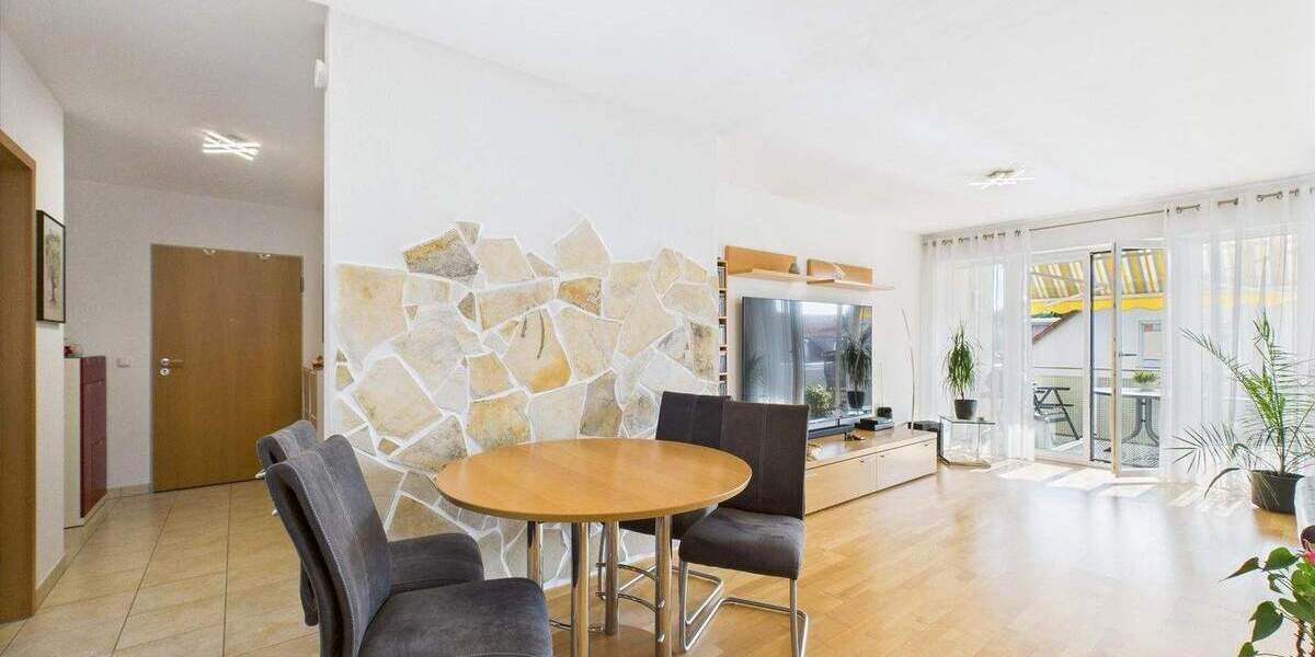 Zeitlose Eleganz trifft auf modernen Wohnkomfort 3 zimmer