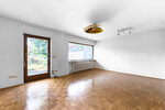 WINDISCH ImmobilieN - Sanierungsbedürftige DHH mit viel Potential in verkehrsberuhigter Straße