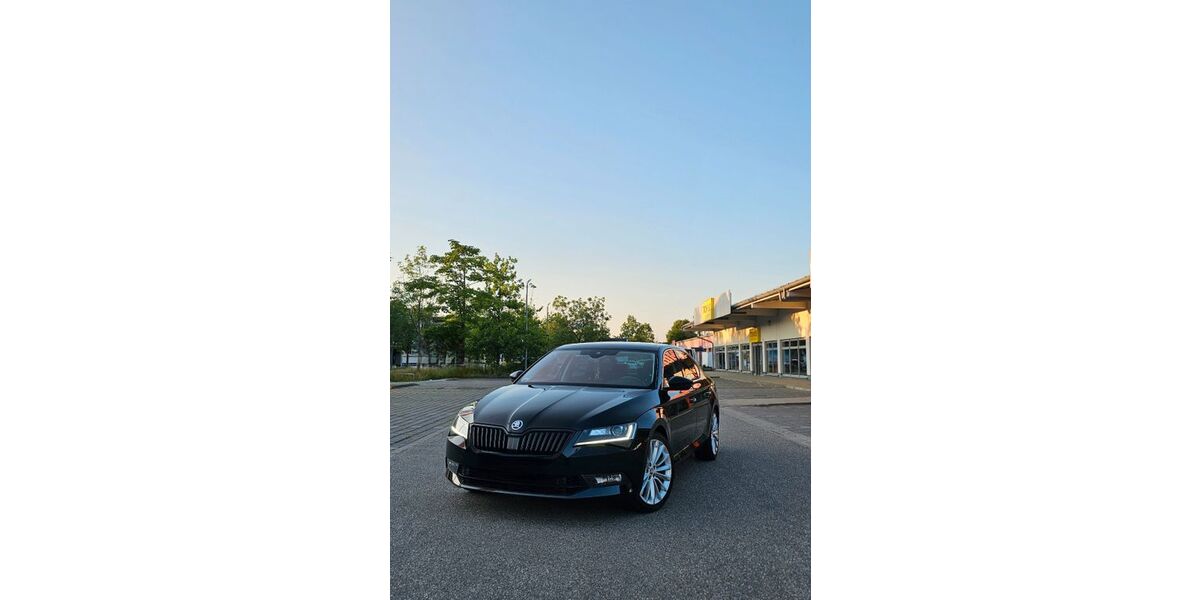 Skoda Superb 138.000 km 19.000 &euro; München 80933