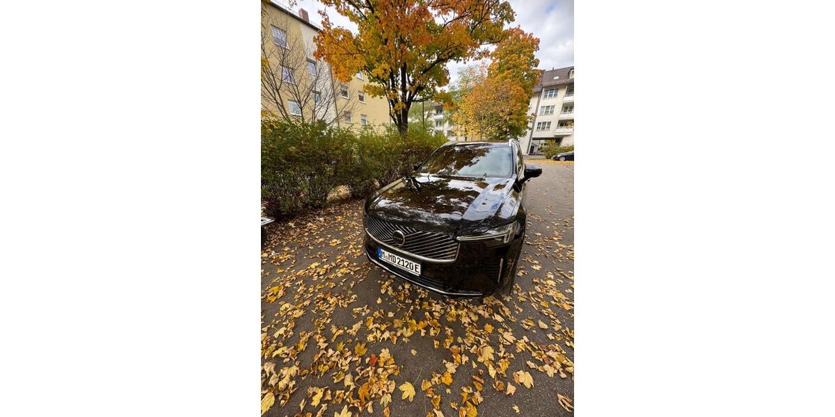 Volvo XC90 11.700 km 76.000 € München 81479