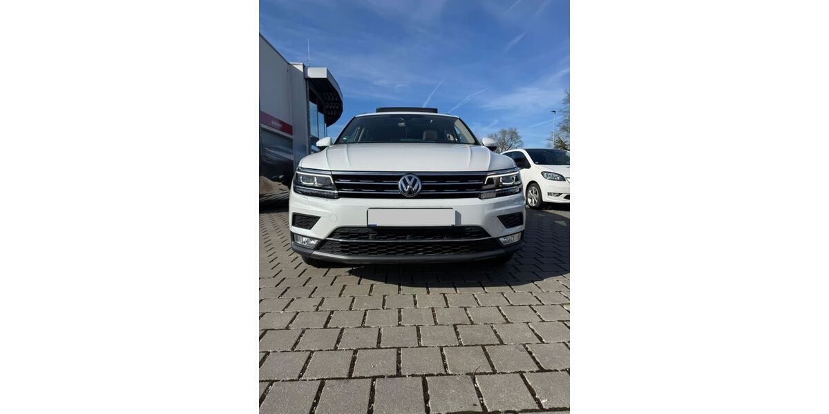 VW Tiguan 128.000 km 22.900 &euro; Olching 82140