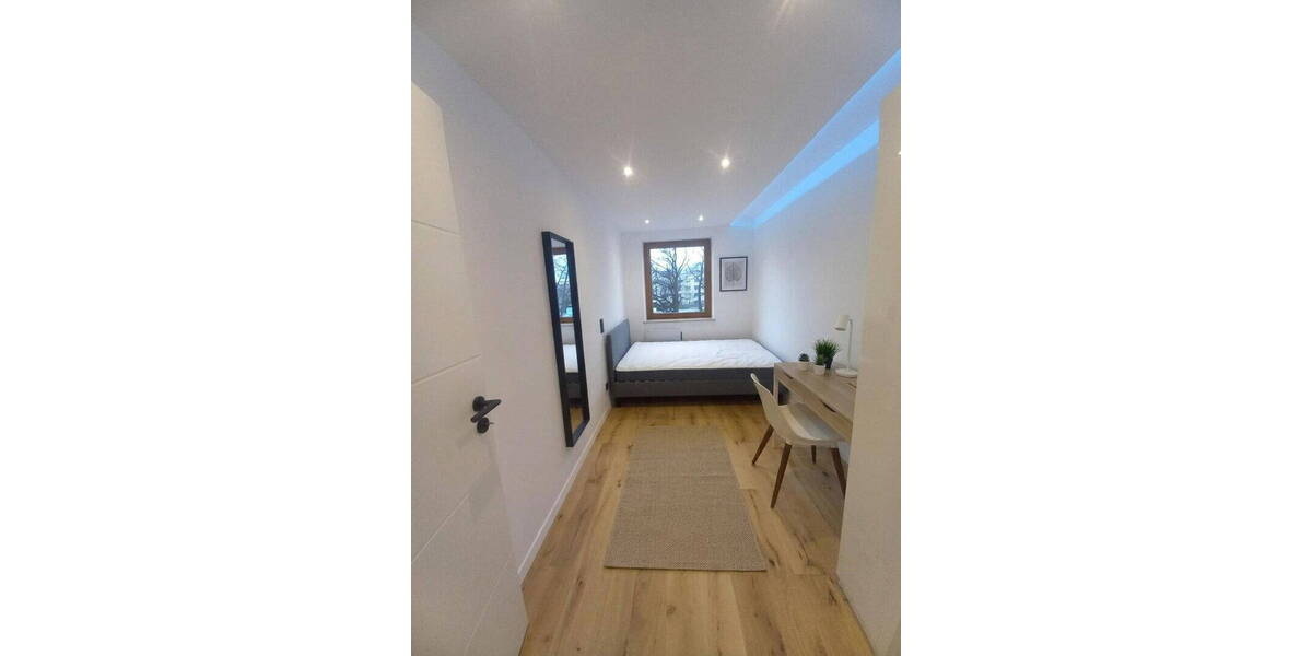 Etagenwohnung München Thalk.Obersendl.-Forsten-Fürstenr.-Solln - 5 Zimmer, 13 m&sup2;, 715&euro; | Angebot:26670117
