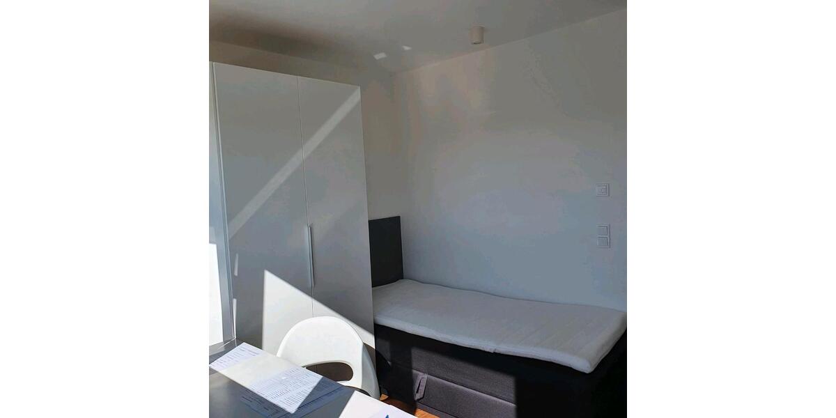 Dachgeschoßwohnung Oberschleißheim - 1 Zimmer, 16 m&sup2;, 550&euro; | Angebot:24842156