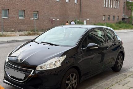 Peugeot 208 101.327 km 4.900 &euro; München 80992