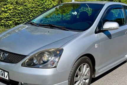 Honda Civic 152.000 km 4.200 &euro; München 81379