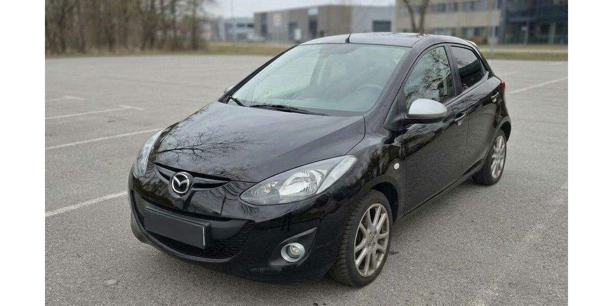 Mazda 2 109.000 km 9.299 &euro; München 81377
