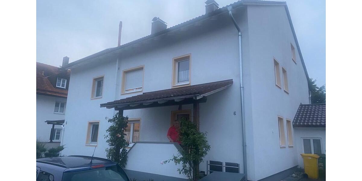 Moderne 3 Zimmer DG Wohnung - WG tauglich 3 zimmer