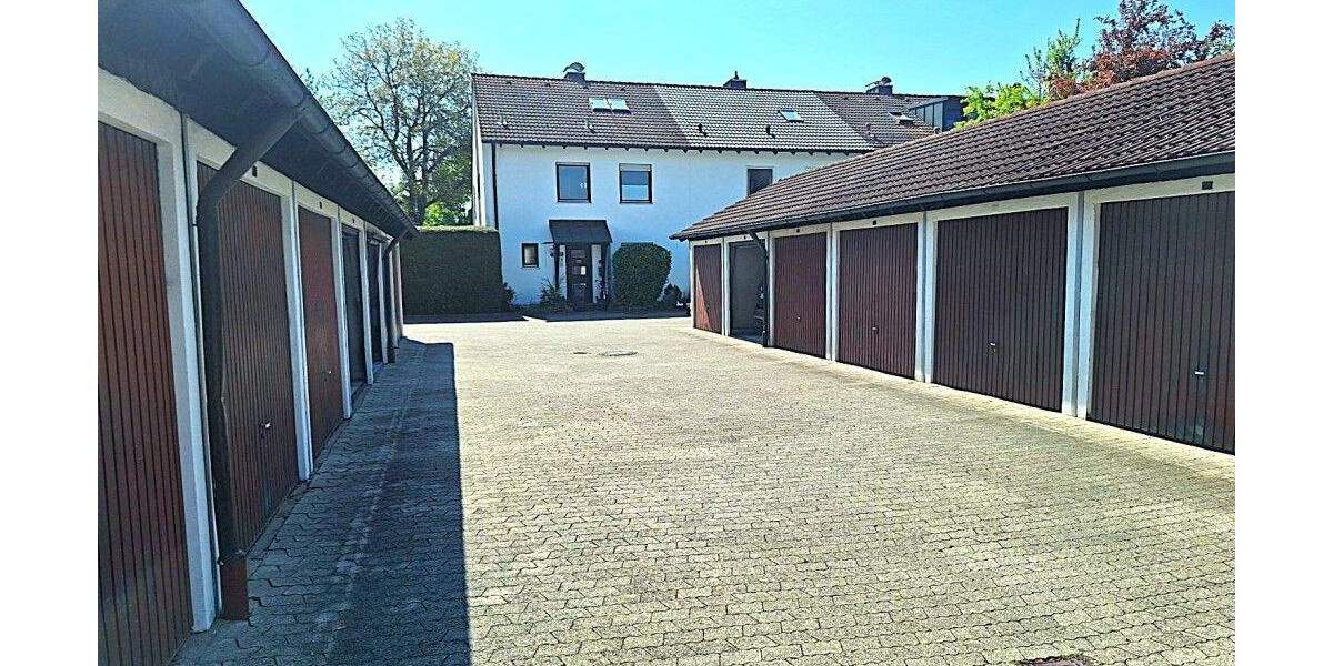 **Komfortabler Familienwohntraum** Tolles REH mit EBK, herrlichem Garten und Garage 5 zimmer