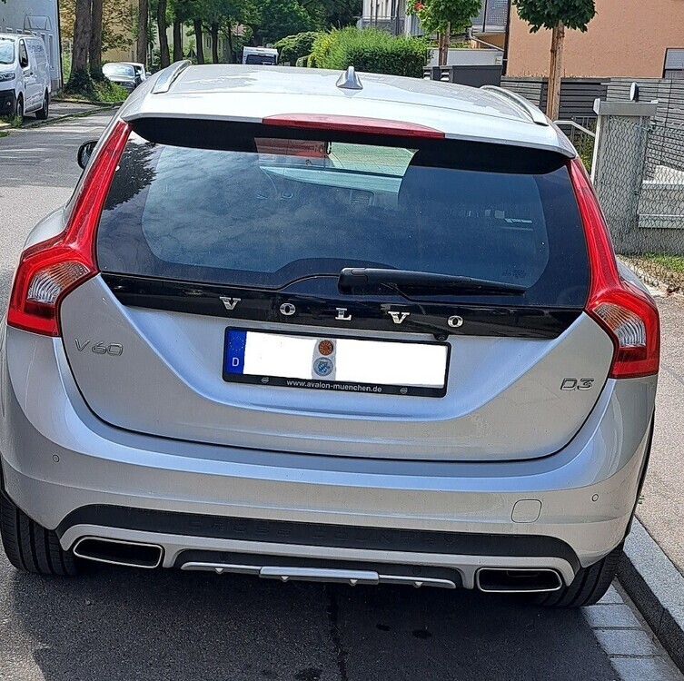 Volvo V60 93.000 km 23.900 € Dachau 85221