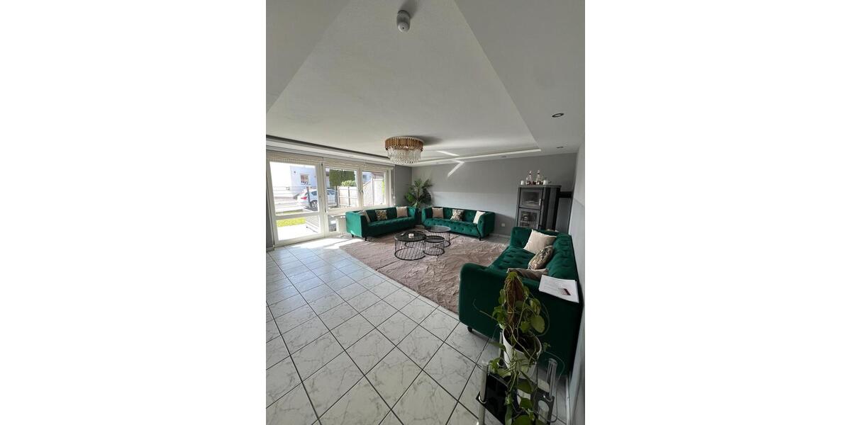 Doppelhaushälfte Weichs - 6 Zimmer, 160 m&sup2;, 2.800&euro; | Angebot:25841108