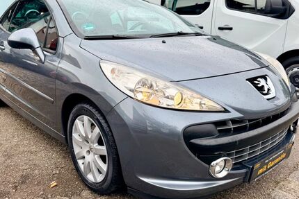 Peugeot 207 131.000 km 3.490 &euro; München 81825