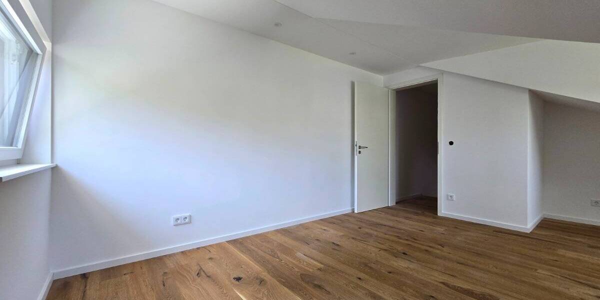 Etagenwohnung München Trudering-Riem - 5 Zimmer, 122 m&sup2;, 999.000&euro; | Angebot:26763875