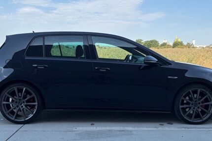 VW Golf 140.096 km 15.490 &euro; München 80939