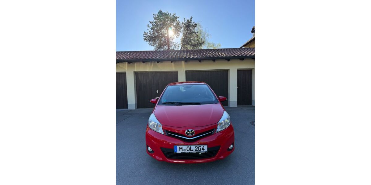 Toyota Yaris 173.697 km 3.900 &euro; Garching 85748