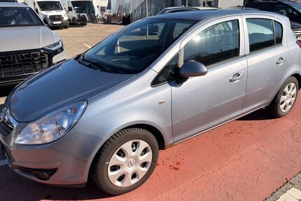 Opel Corsa 30.000 km 3.990 &euro; München 81243